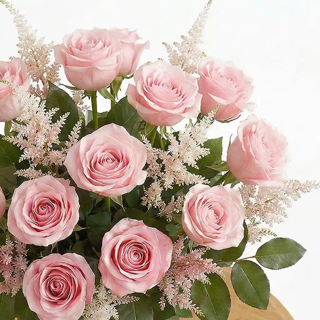 12 Pink Roses