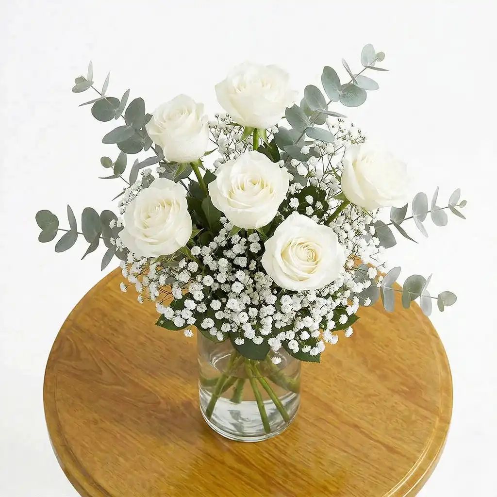 6 White Roses